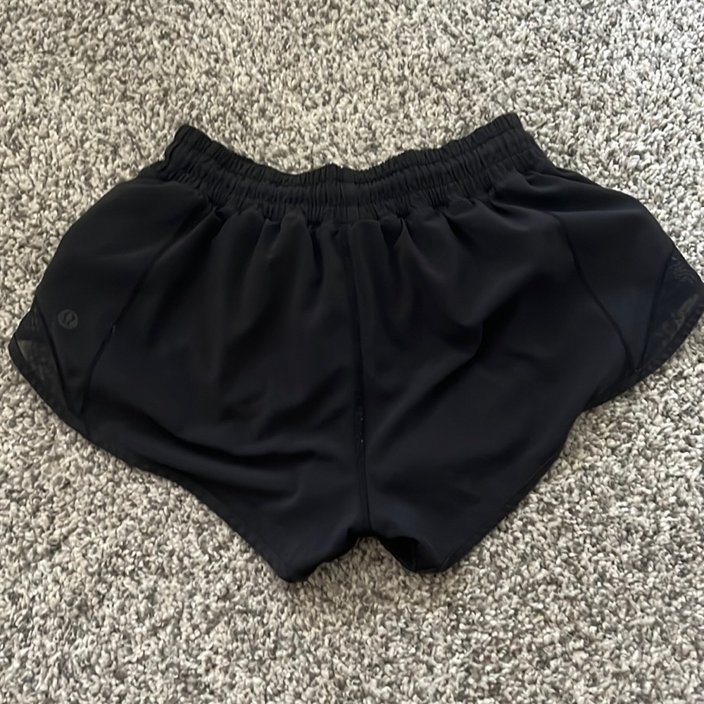 Lululemon hotty hots 2.5”